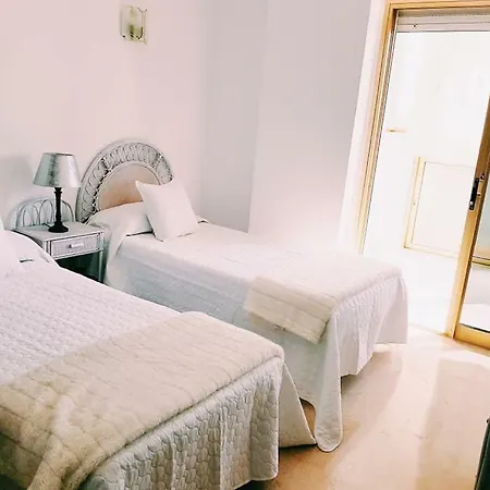 アパート Mayoral Frontline *